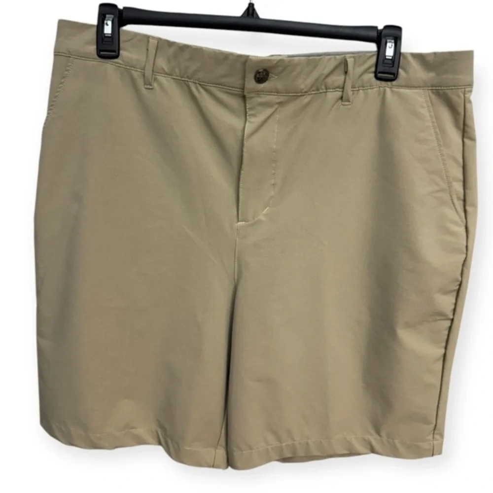 Golf America Men’s Performance‎ Shorts Size 40. 9” Inseam